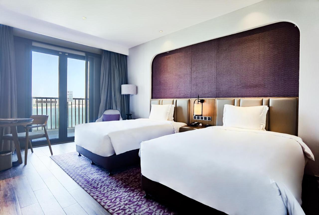 Crowne Plaza Qingdaoorientalmoviemetropolis By Ihg Hotel Buitenkant foto