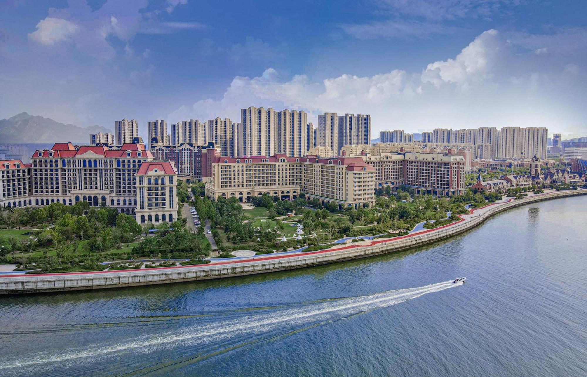 Crowne Plaza Qingdaoorientalmoviemetropolis By Ihg Hotel Buitenkant foto