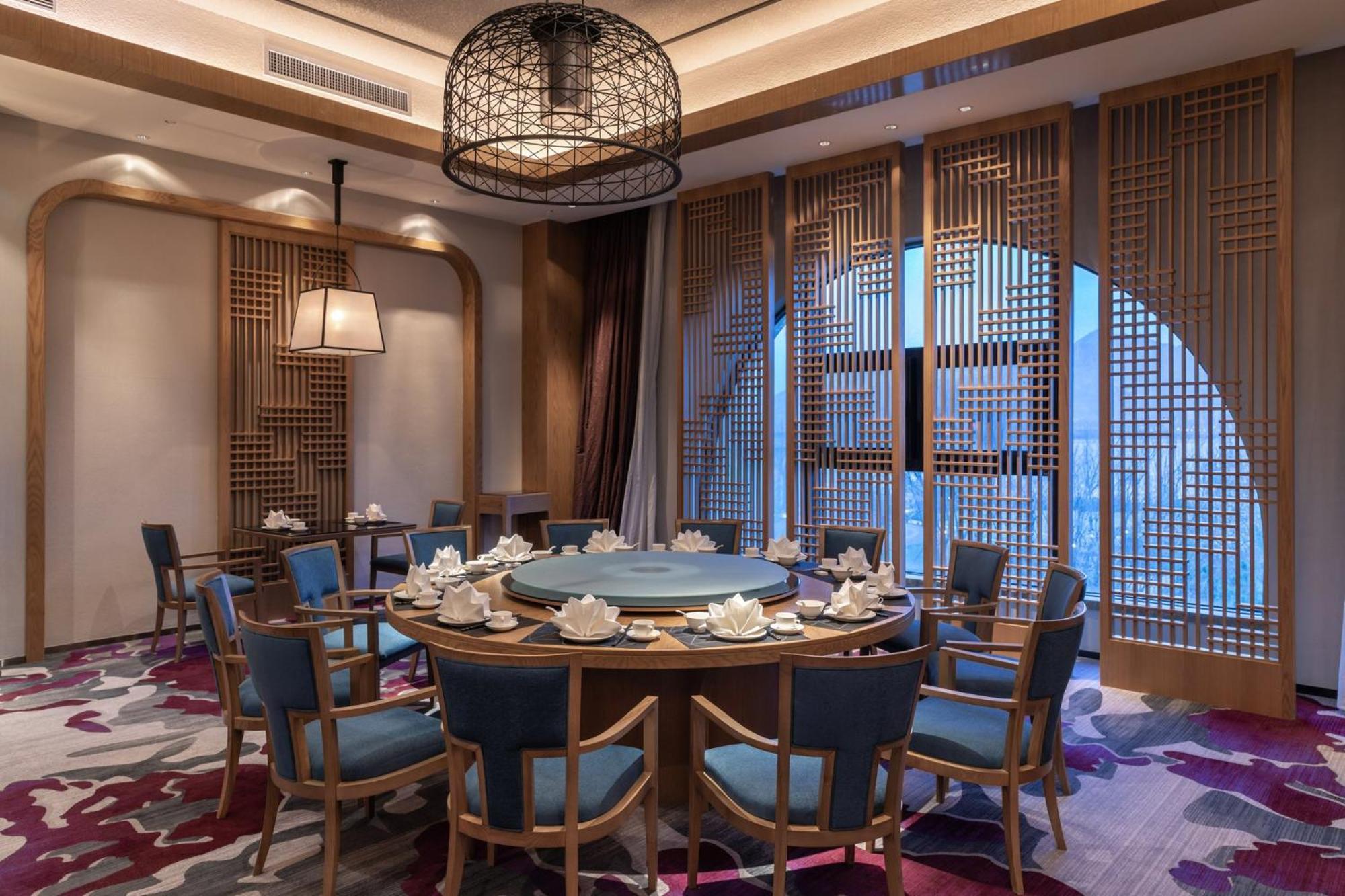 Crowne Plaza Qingdaoorientalmoviemetropolis By Ihg Hotel Buitenkant foto