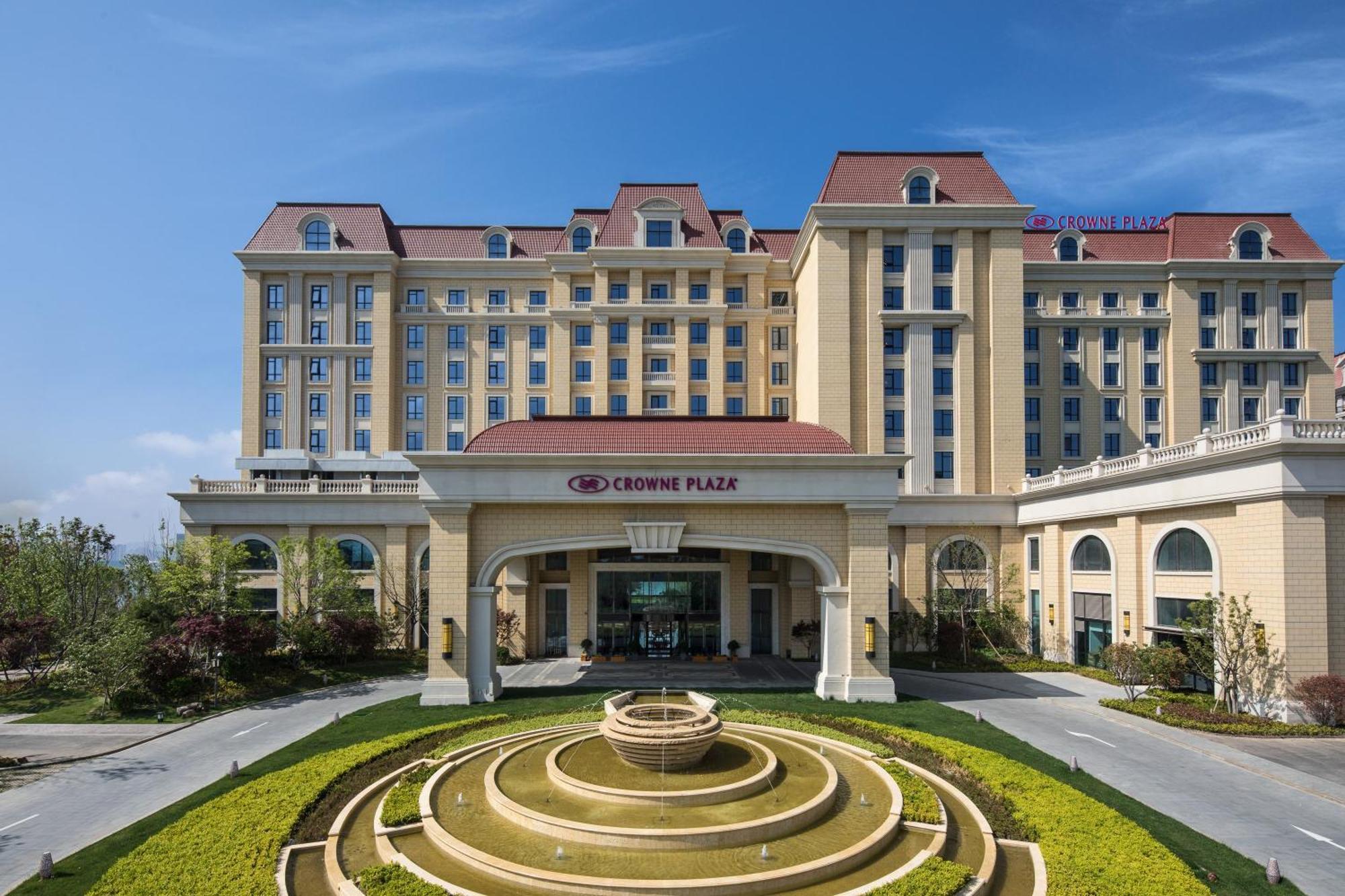 Crowne Plaza Qingdaoorientalmoviemetropolis By Ihg Hotel Buitenkant foto