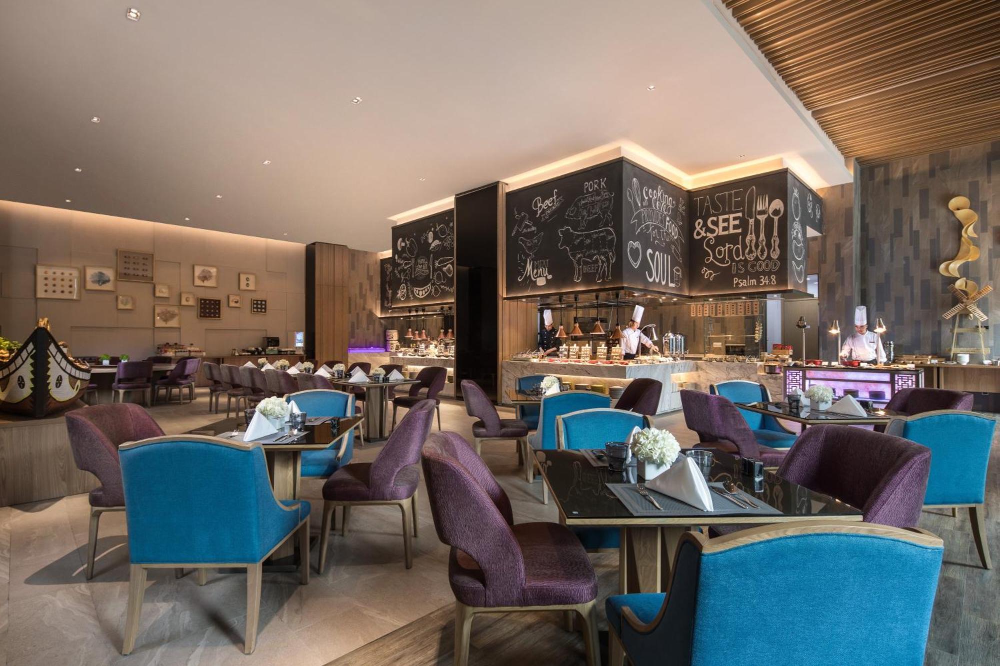 Crowne Plaza Qingdaoorientalmoviemetropolis By Ihg Hotel Buitenkant foto